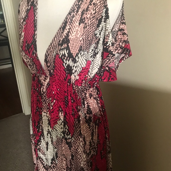 PINK POLKADOT Maxi Dress! - Picture 5 of 6